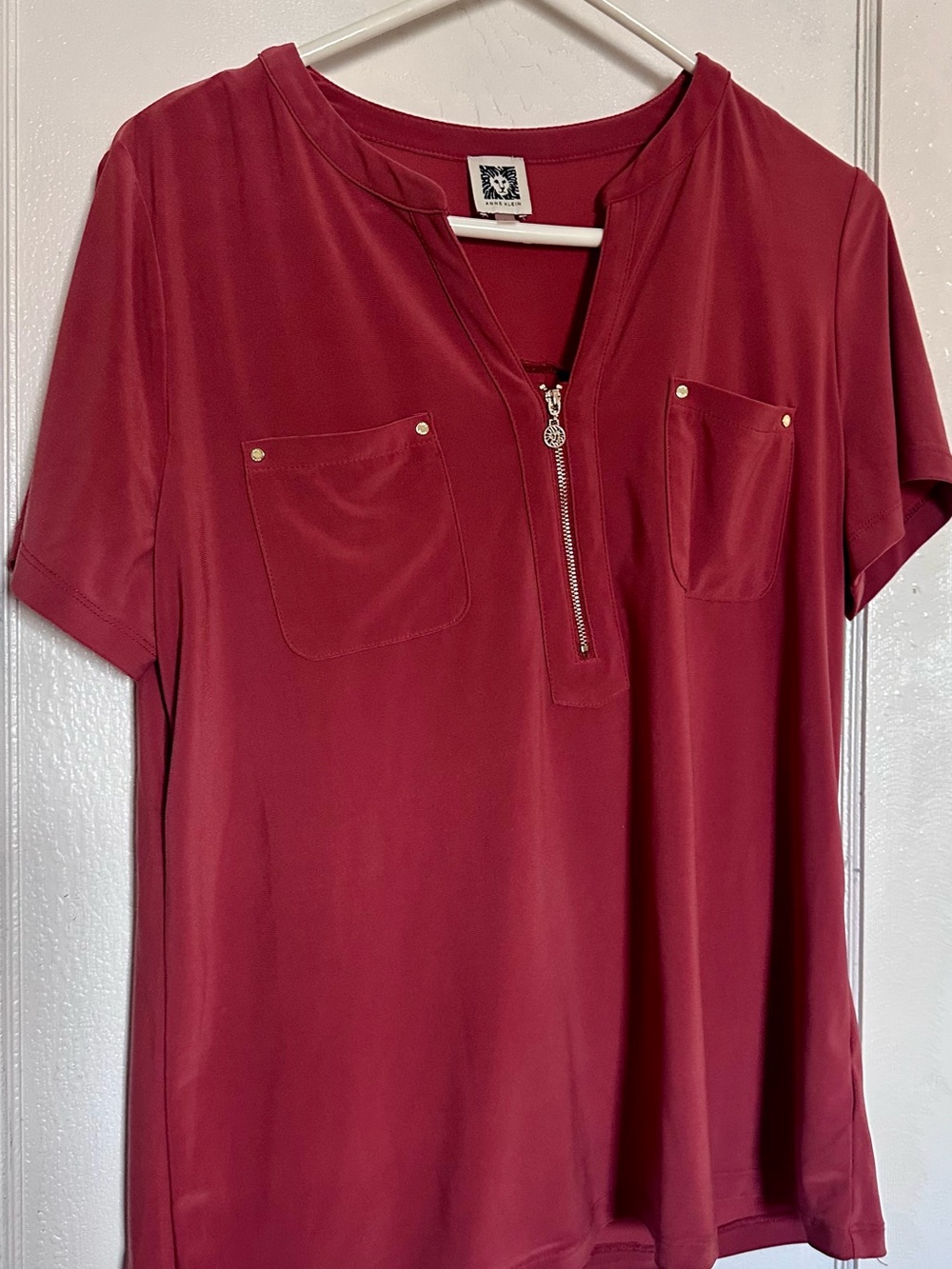 Anne Klein Women's Zip Front Short Sleeve Top - Wine